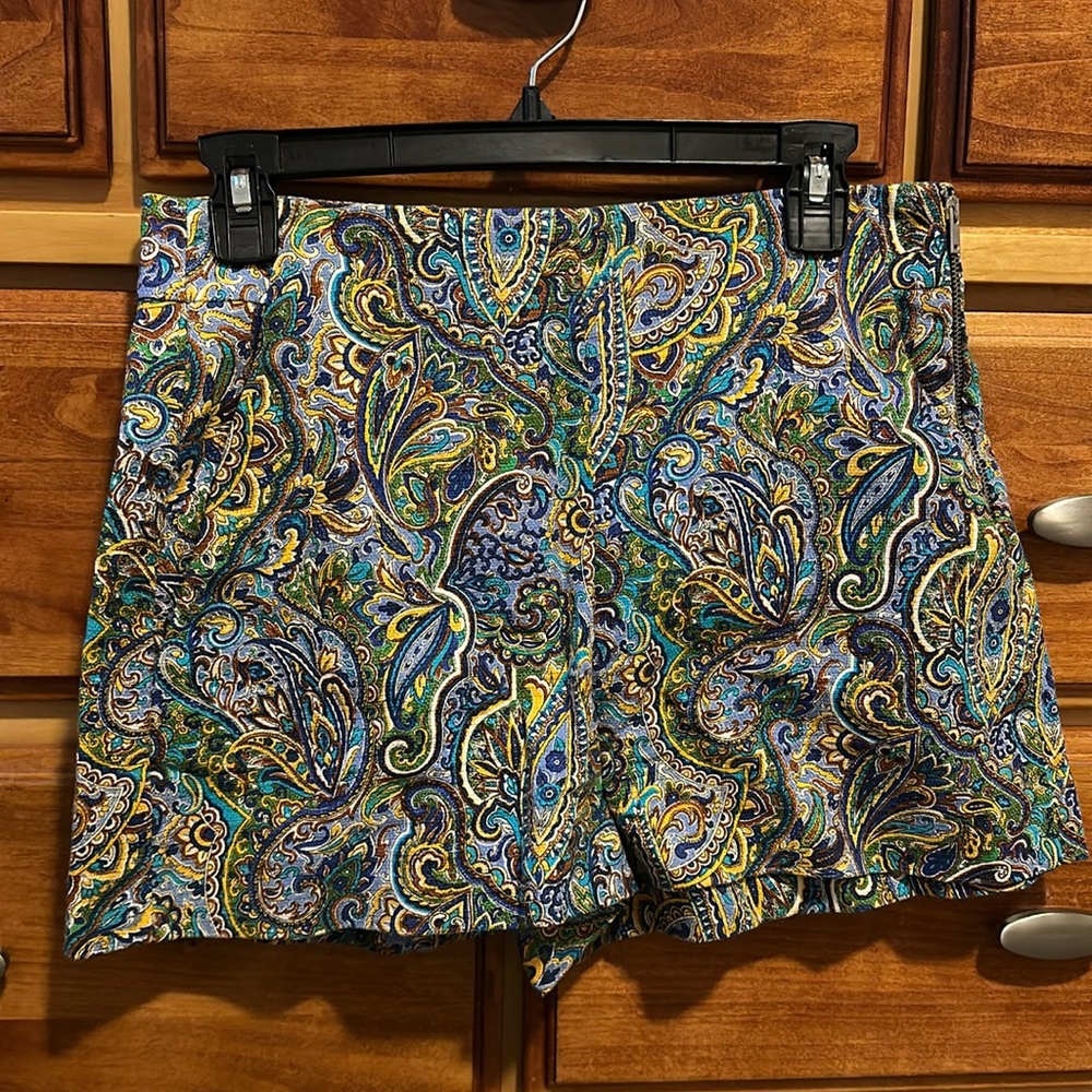 Zara medium paisley print dress shorts